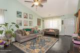 813 Brewster Lane - Photo 8