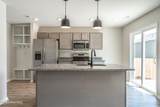 513 Henley Street - Photo 7