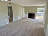 609 Hillcrest Drive - Photo 2