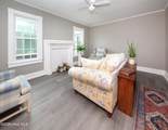 301 Shepard Street - Photo 10