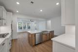 252 Devereux Drive - Photo 12