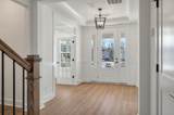 252 Devereux Drive - Photo 3