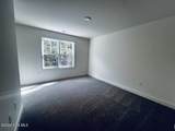 553 Bartley Street - Photo 15