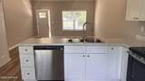 633 Clary Street - Photo 3
