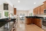 412 Waverly Court - Photo 10