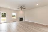 421 Whitetail Way - Photo 18