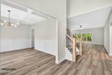 136 Woodford Drive - Photo 3