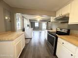 204 Pinewood Avenue - Photo 3