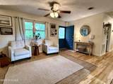 517 Voltaire Place - Photo 10