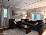 517 Voltaire Place - Photo 9