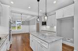 454 Woodlawn Street - Photo 15