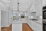 454 Woodlawn Street - Photo 18