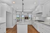 454 Woodlawn Street - Photo 9