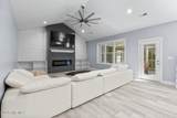 402 King Richard Court - Photo 18