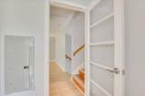 629 Canterbury - Photo 15