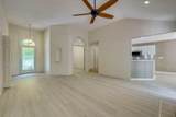 109 Hickory Point - Photo 11