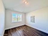 425 Edgewater Way - Photo 19
