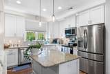 325 Levies Landing - Photo 17