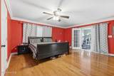 2107 Pinewood Terrace - Photo 11
