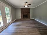 319 Pinewood Court - Photo 14