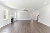 103 Walnut Cove - Photo 8