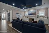 713 Cecil Point - Photo 30