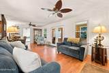208 Dixon Circle - Photo 4