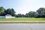 167 Turnberry - Photo 1