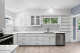 1833 Kissingbower Road - Photo 13