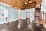 1833 Kissingbower Road - Photo 8