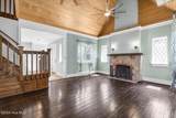 1833 Kissingbower Road - Photo 9