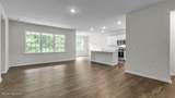 1102 Shoreline Drive - Photo 3