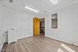 411 Western Boulevard - Photo 9