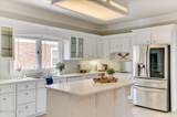 843 Park Chase Drive - Photo 17