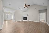 330 Crown Pointe Drive - Photo 18