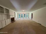 683 Chestnut Drive - Photo 3