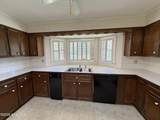 683 Chestnut Drive - Photo 8