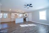 1804 Windsor Drive - Photo 3