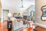 109 Essex Place - Photo 4