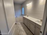 711 Greenwich Place - Photo 15
