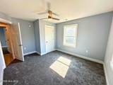 202 Burgess Street - Photo 24