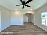 152 Woodford Drive - Photo 13