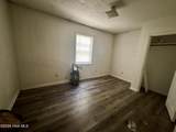 1010 Center Street - Photo 6