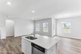 146 Squires Lane - Photo 17