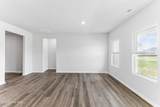 146 Squires Lane - Photo 18