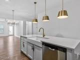38 District Avenue - Photo 10