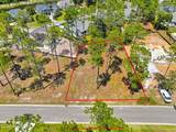 562 Barrington Place - Photo 2
