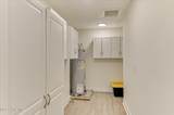 261 Kings Way - Photo 20