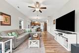 512 Louvre Lane - Photo 19