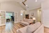 212 Deveraux Point - Photo 11